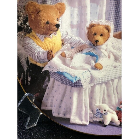 1992 Hamilton Bialosky Family Addition 8.25" Collector Plate - Picture 6 of 8